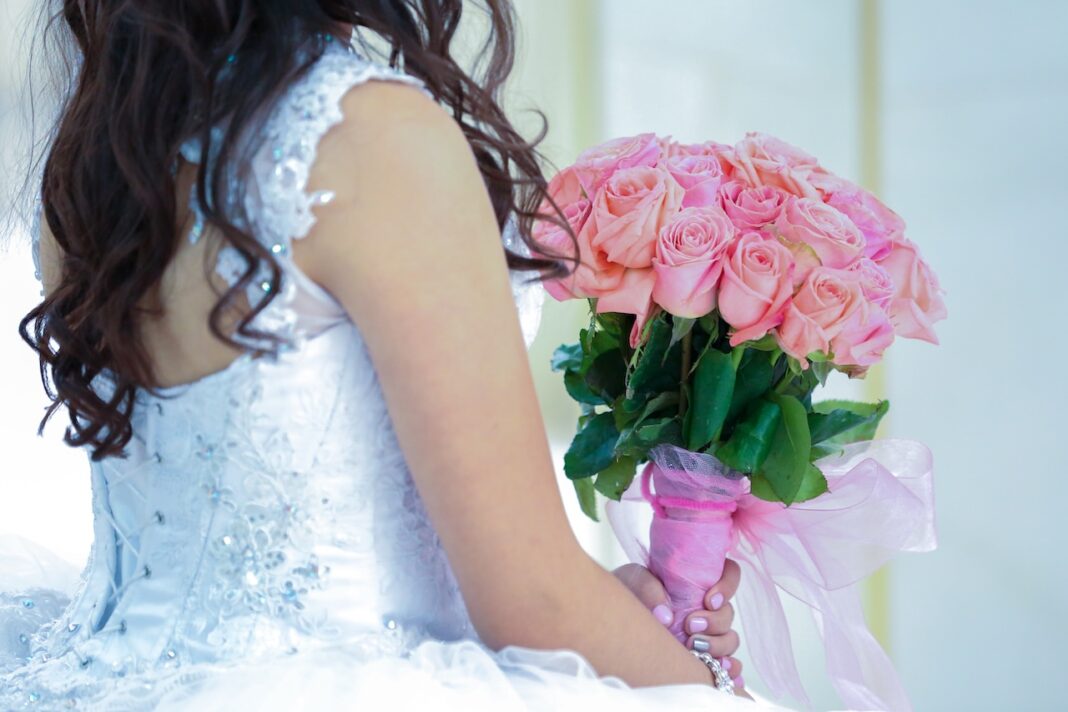 How to Choose Your Court of Honor Without Drama